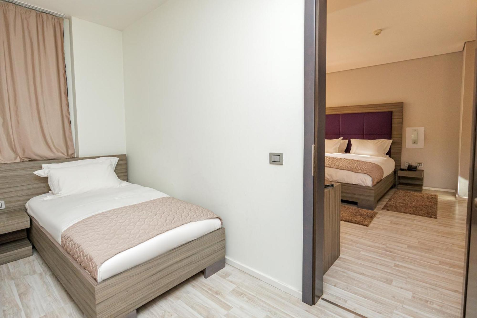 Hotel Sky